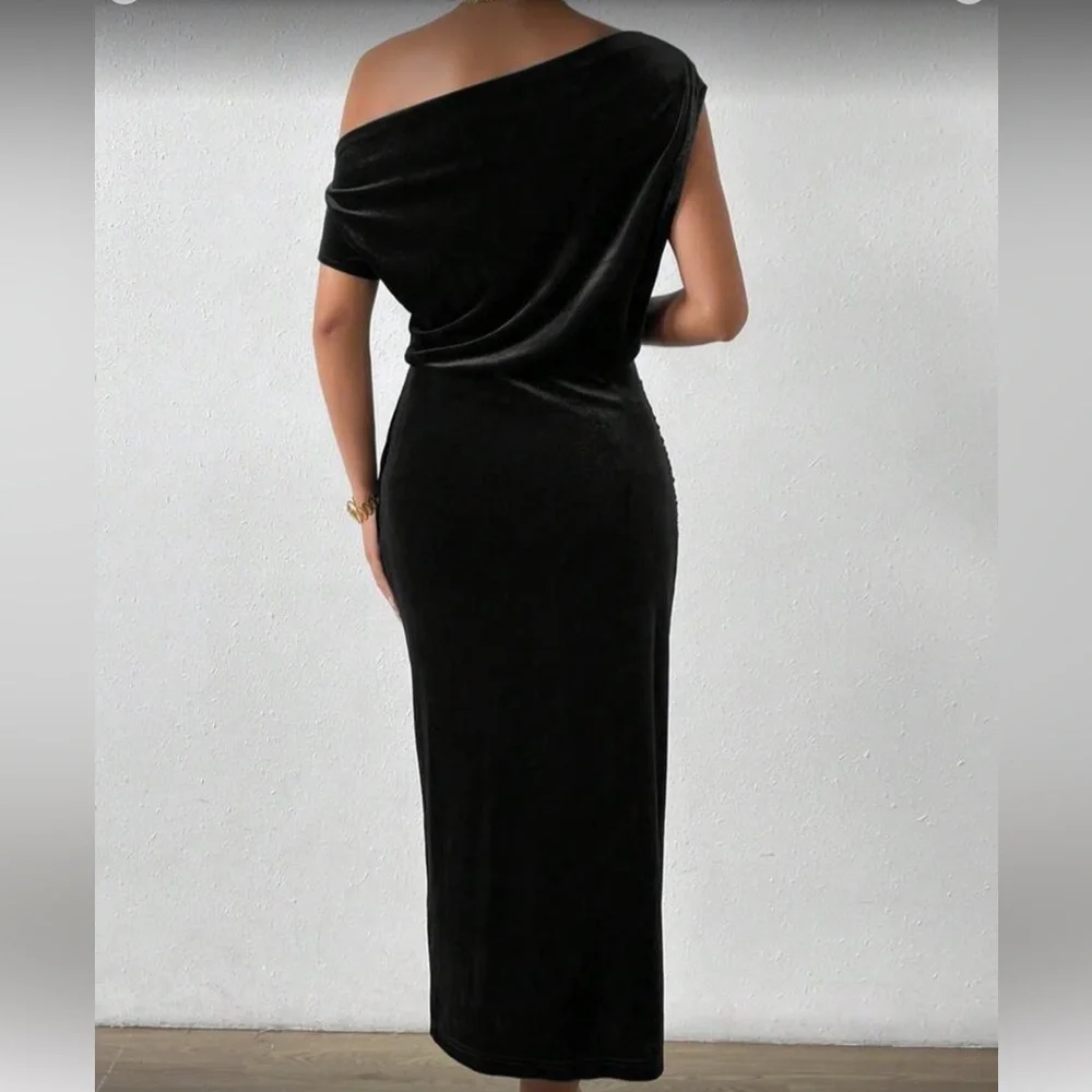 Elegant Black Velvet Dress